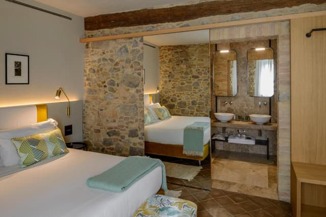 Suite with Garden View
