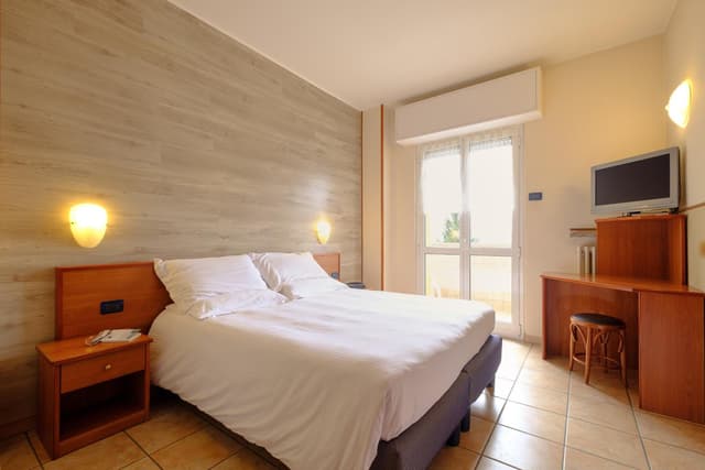 Double Room with Spa Bath
