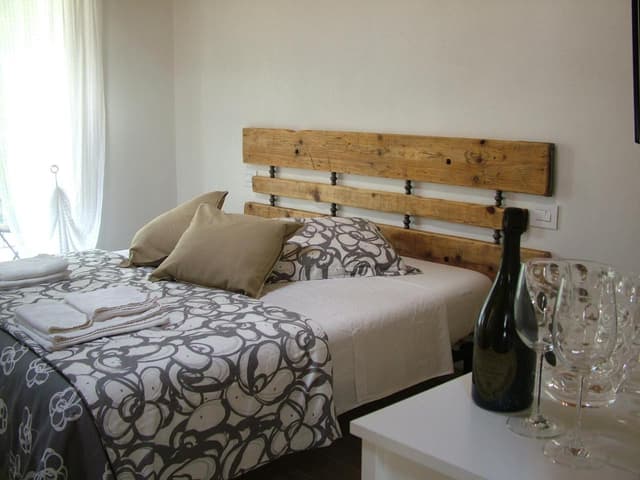 Deluxe Double Room with Shower
