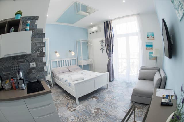 Deluxe Double Room with Balcony and Sea View