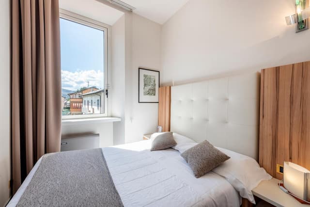 Single Room with Mountain View