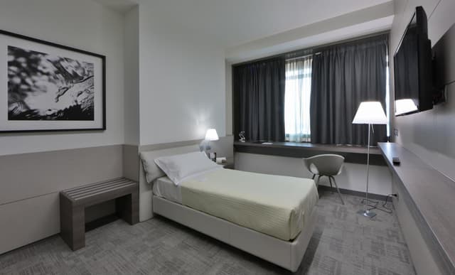 Classic Single Room