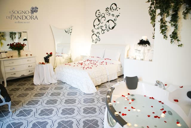 Suite with Spa Bath
