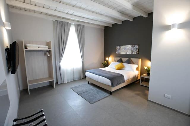 Quadruple Room with Private Bathroom