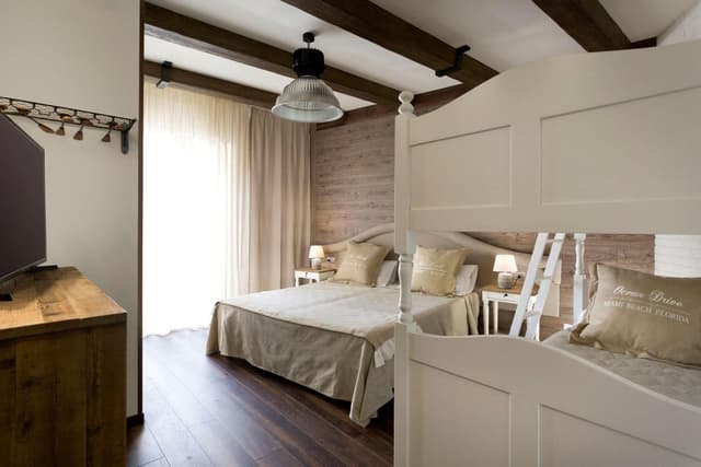 Deluxe Room with Balcony and Sea View