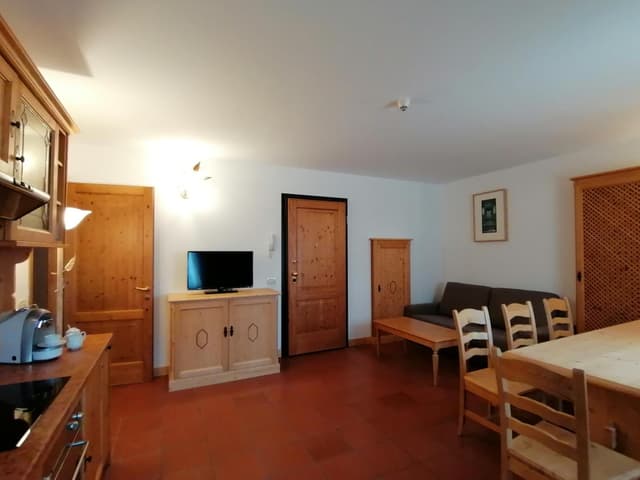 Three-Bedroom Apartment with Fireplace