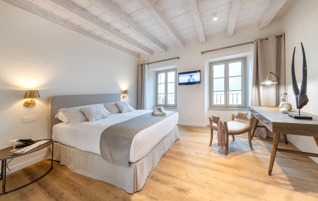 King Room with Lake View