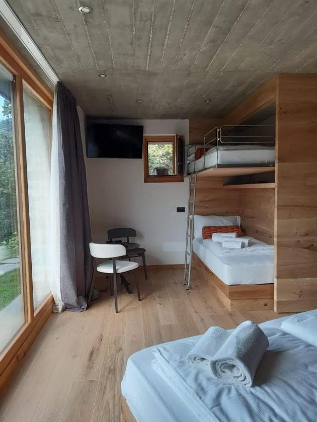 Suite with Mountain View