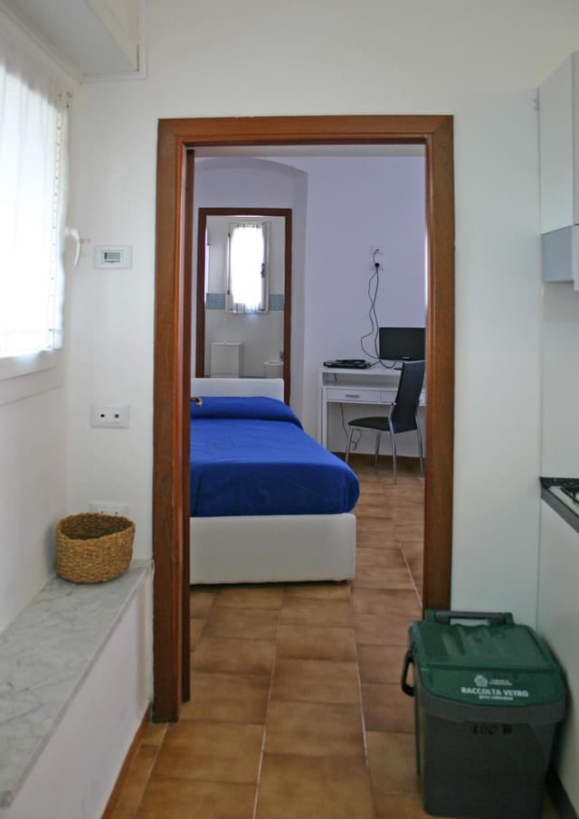 Apartment with Shower