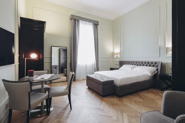 Superior King Suite
