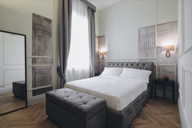 Deluxe King Suite