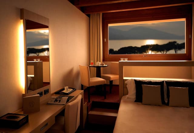 Romantic Double Room with Lake View