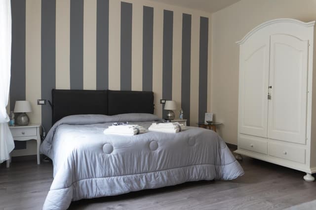 Deluxe Double Room with Extra Bed