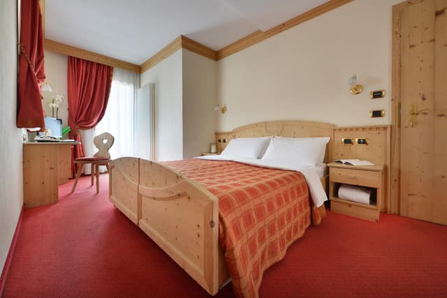 Double Room with Spa Bath