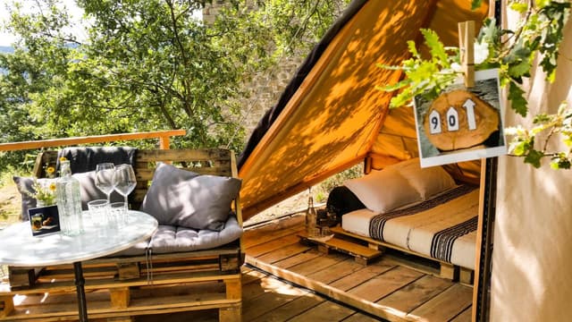 Tent
