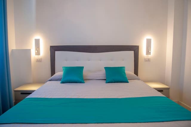 Two Bedroom Penthouse Apartment with Private Rooftop, Spa Bath and Sea View