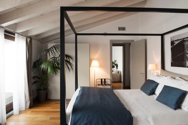 Suite with Lake View
