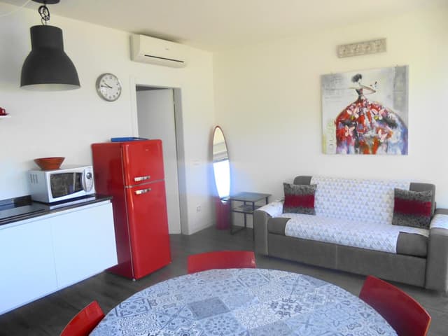 Apartment with Lake View