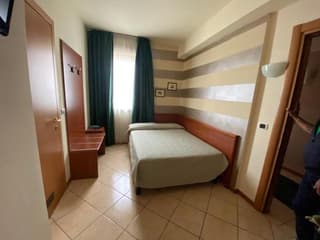 Single Room with French Bed