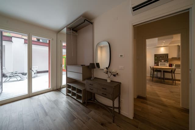 Apartment with Garden View