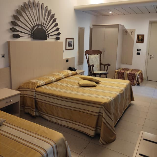 Triple Room