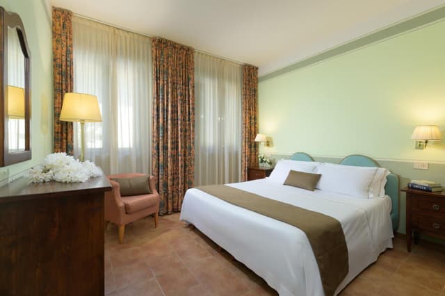 Suite (4 Adults)