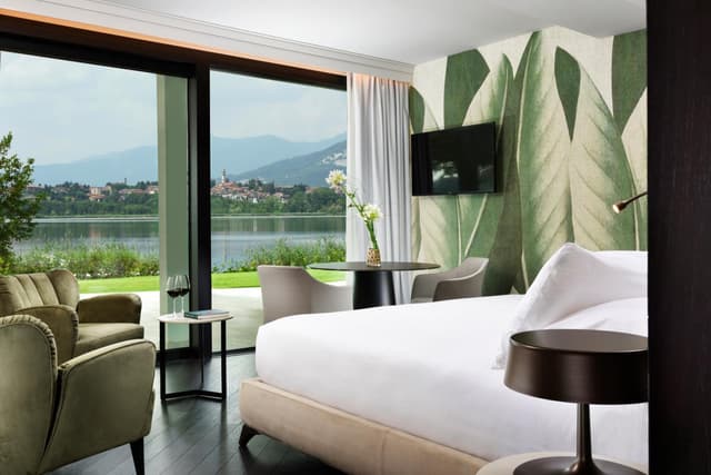 Junior Suite Lake view