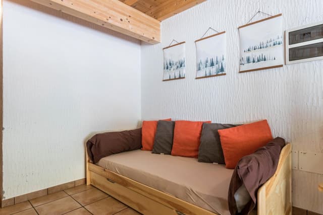Apartment with Shower