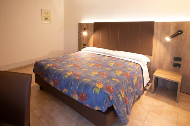 One-Bedroom Apartment (4 Adults)