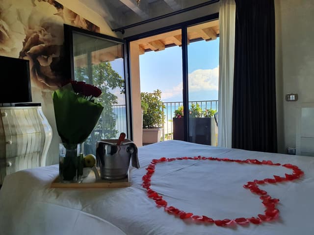 Superior Suite with Lake View