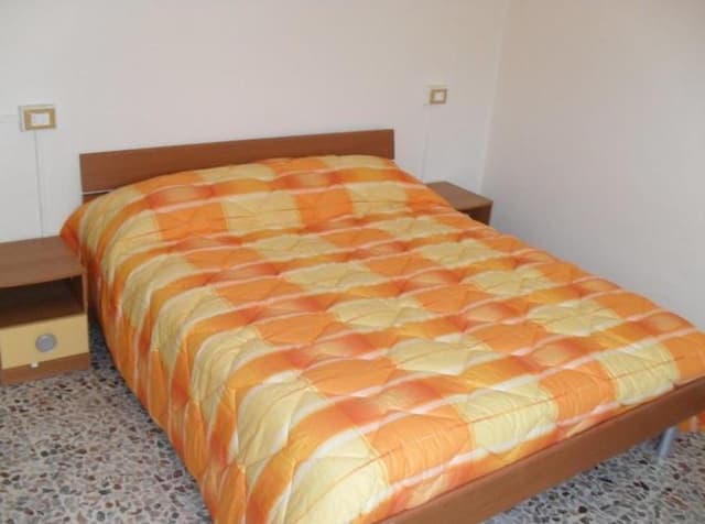 Single Room with Private Bathroom