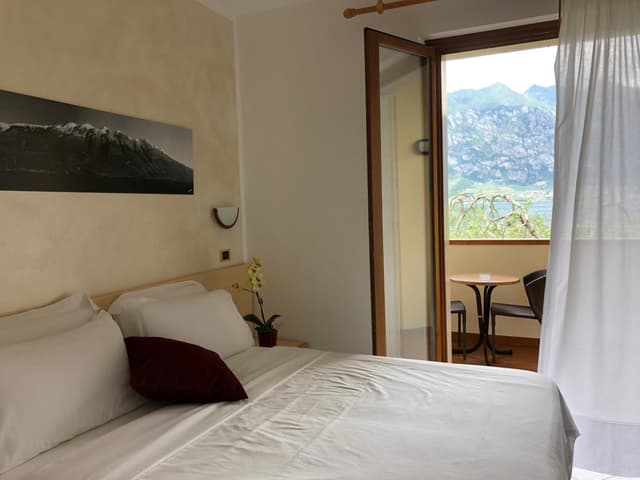 Double Room with Lake View