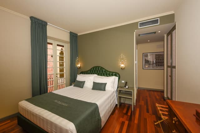 Classic Double Room