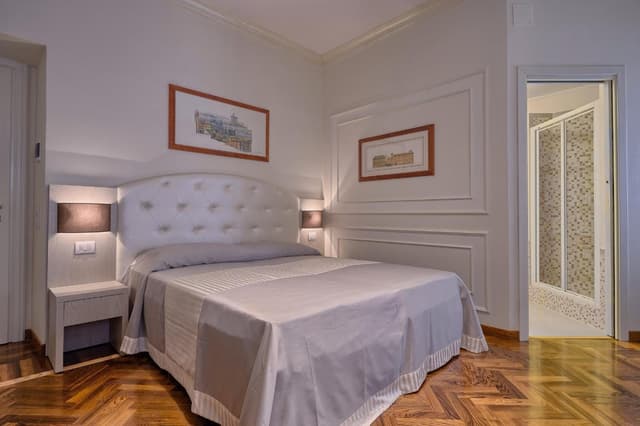 Large Double Room