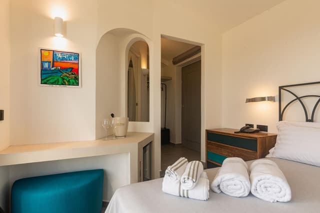 Deluxe Double Room with Balcony and Sea View