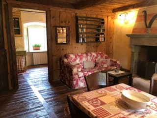 Deluxe Two-Bedroom Apartment
