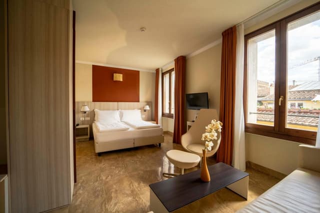 Deluxe Double or Twin Room