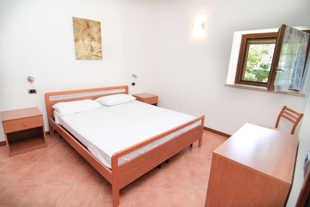 Economy Apartment - Split Level