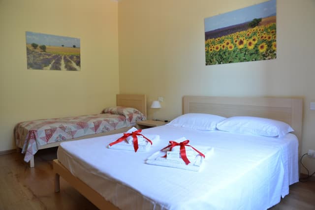 Large Double Room with Private Bathroom