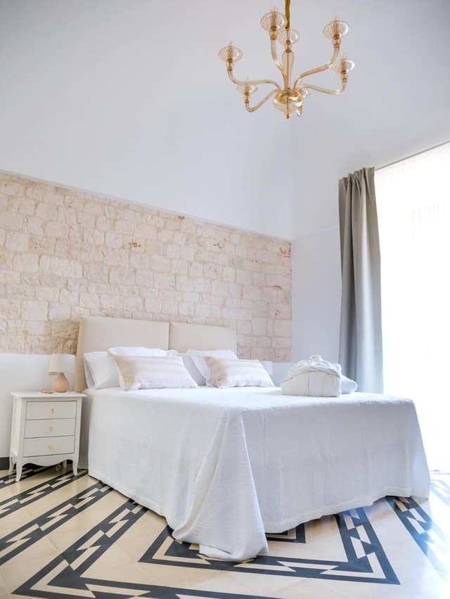 Deluxe Suite with Spa Bath
