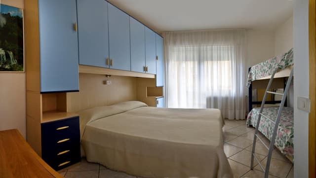 One Bedroom Apartment - Turquoise