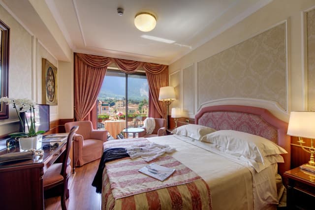 Deluxe Double or Twin Room - Mountain Side