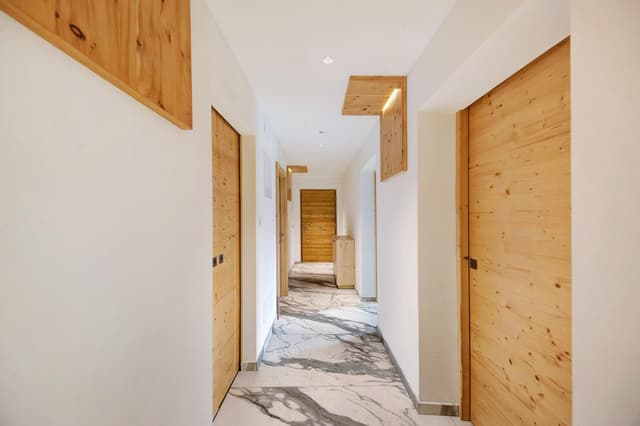Three-Bedroom Apartment with Mountain View