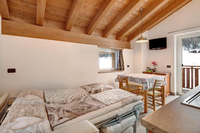 Superior One-Bedroom Apartment with Balcony