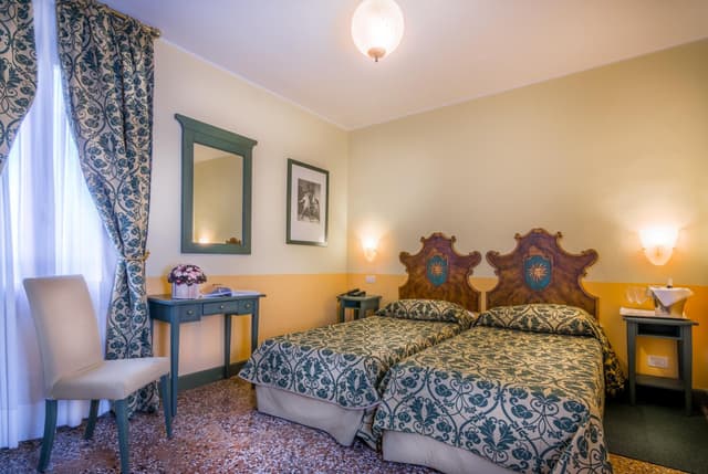 Classic Double Room
