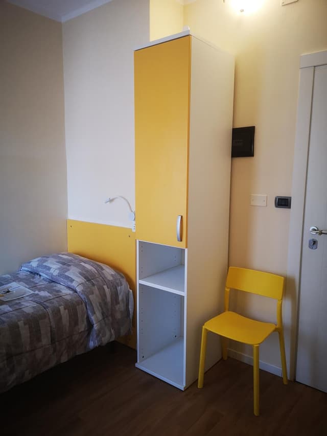 Single Room with Shared Bathroom