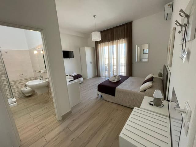 Luxury Triple Room