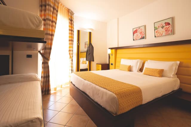 Comfort Triple Room