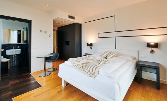 Double Room with Spa Bath