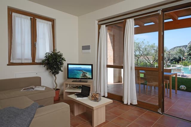 Two-Bedroom Apartment Top with Lake View